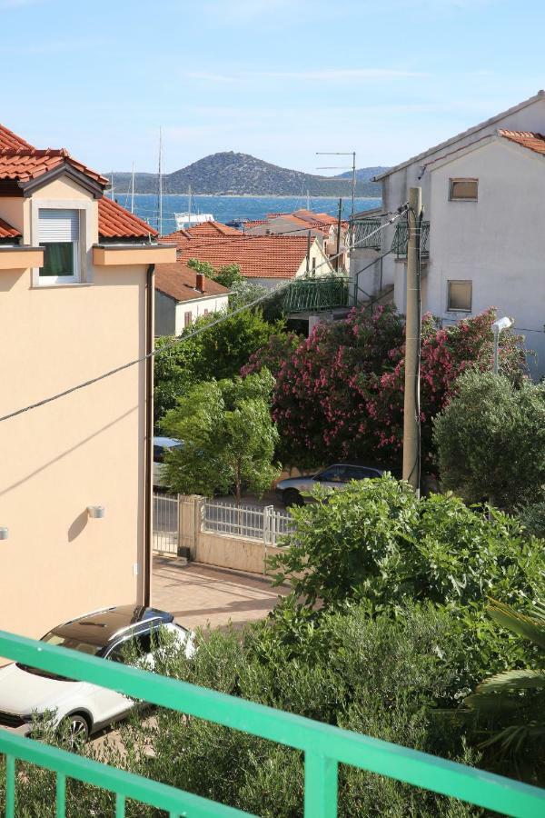 Apartmani Taradzic Vodice Exterior photo